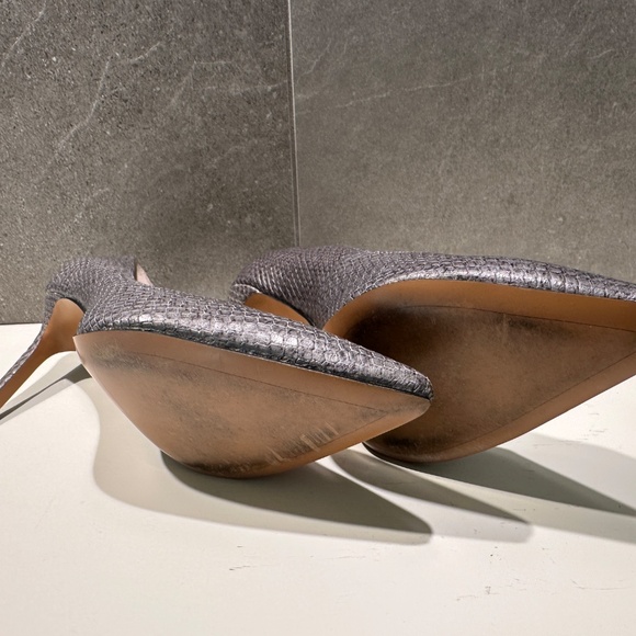 Banana Republic Madison Pump - Picture 6 of 7